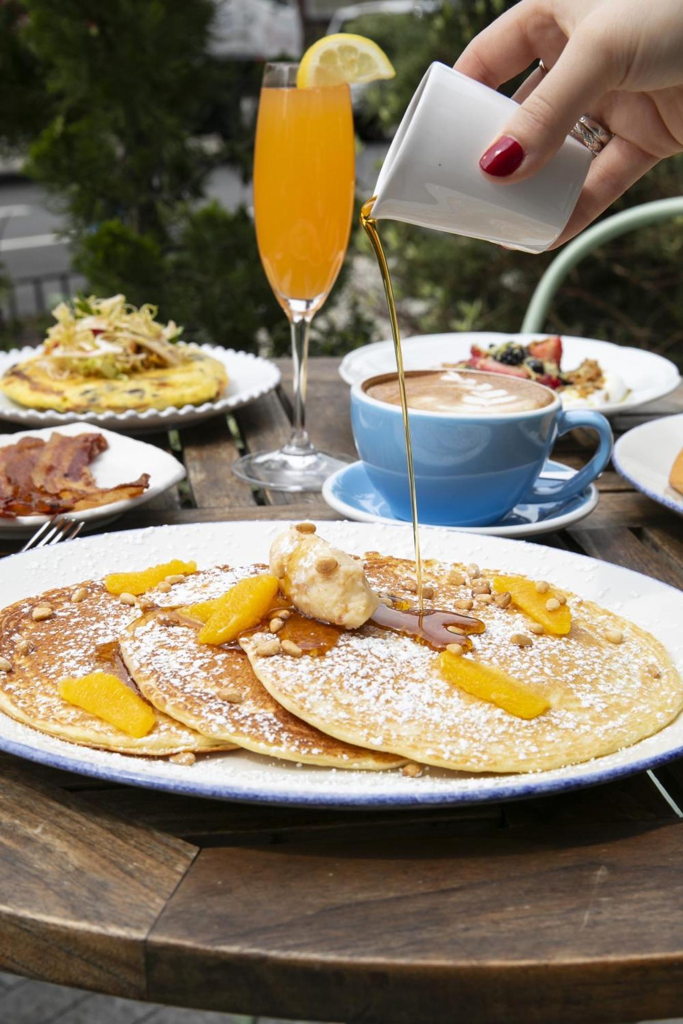 The William Vale Hotel New York City Exterior photo Dutch pancakes