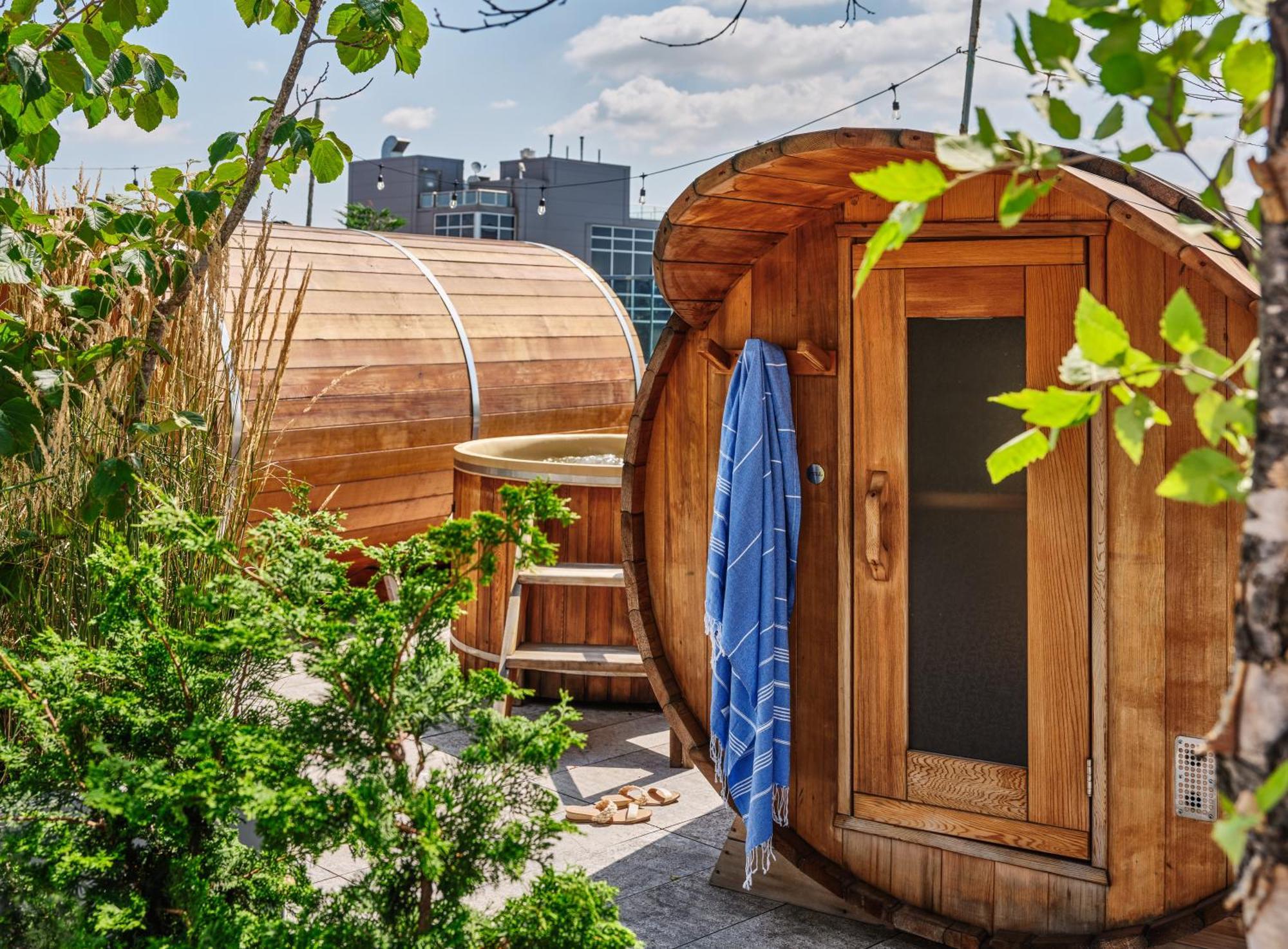 The William Vale Hotel New York City Exterior photo Barrel sauna